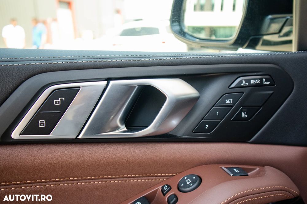 BMW X7 2025 — imagine 13