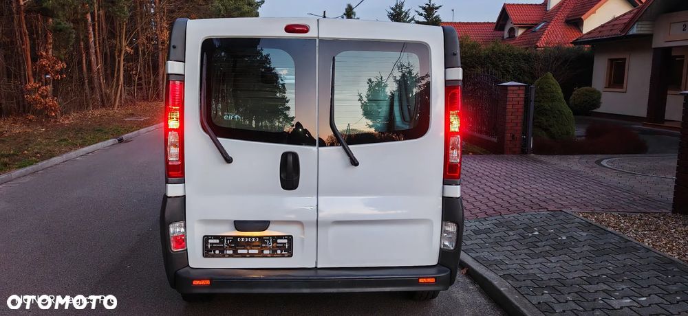 Renault Trafic - 19