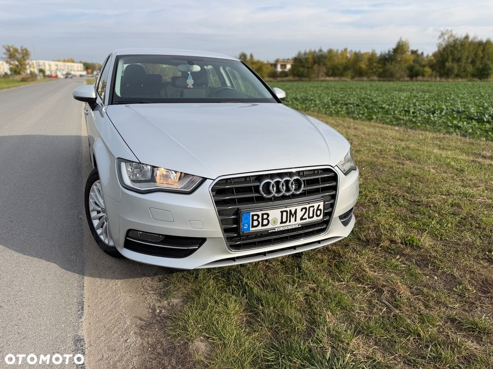 Audi A3 Sportback 2013 photo 2