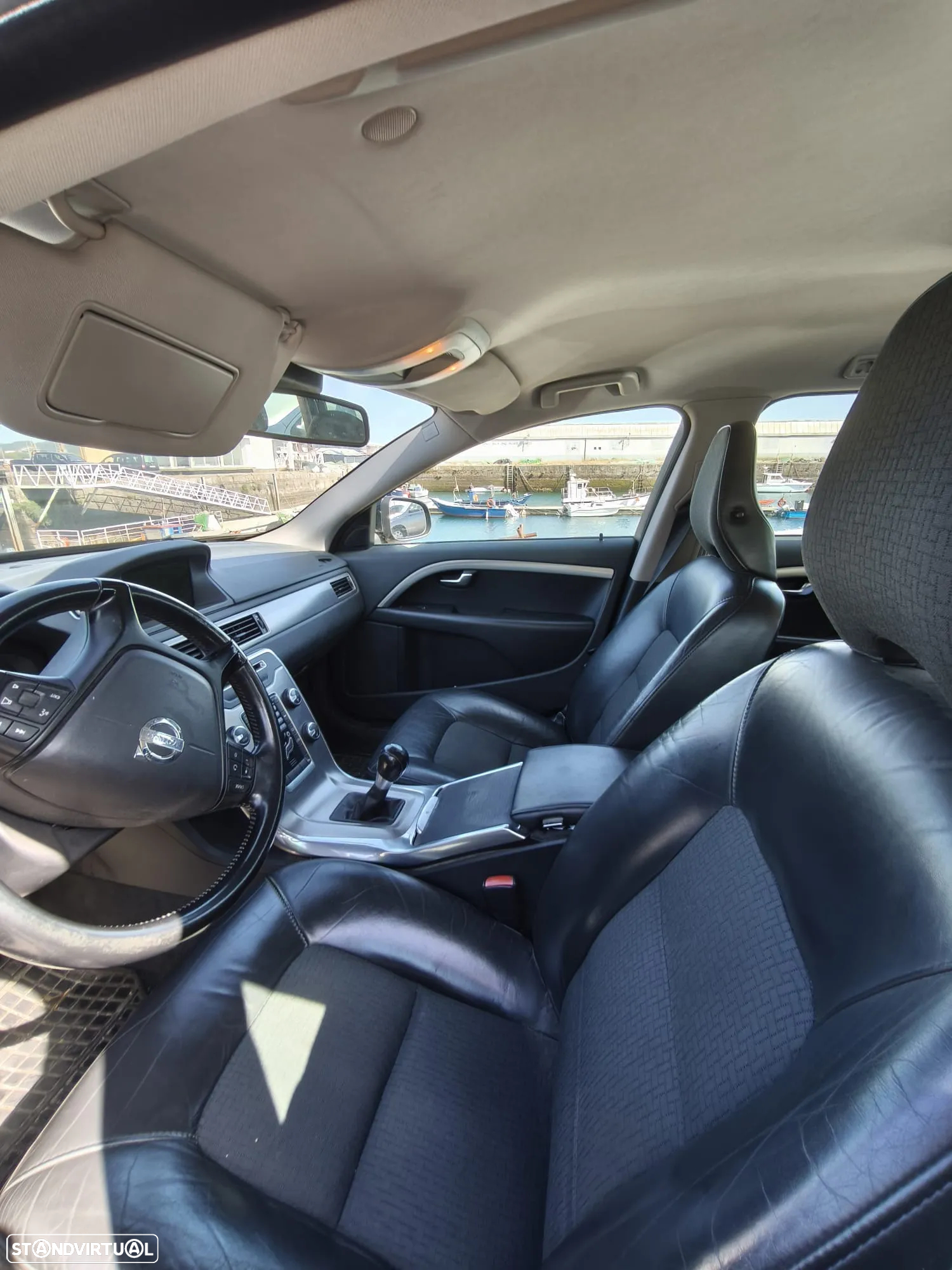 Volvo V70 T4F Edition - 6