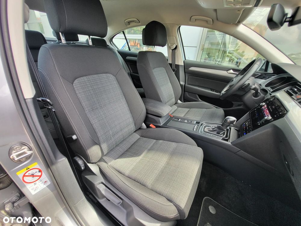 Volkswagen Passat 2.0 TSI Business DSG - 6