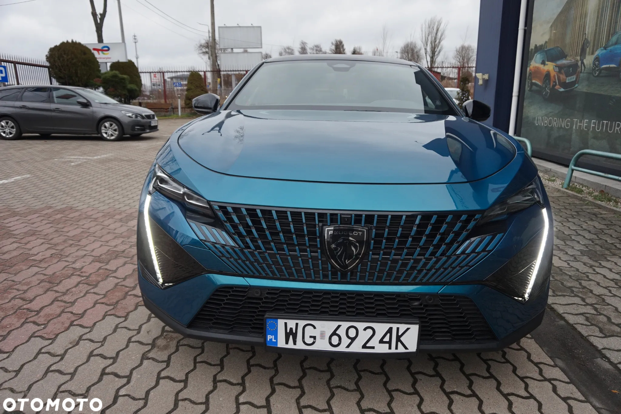 Peugeot 408 Plug-In Hybrid 225 e-EAT8 GT - 2