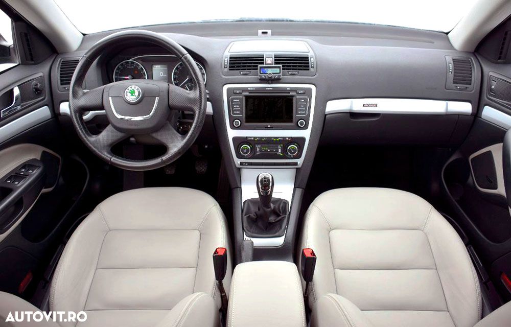 Skoda Octavia 2.0 TDI DPF Scout 4x4 - 12