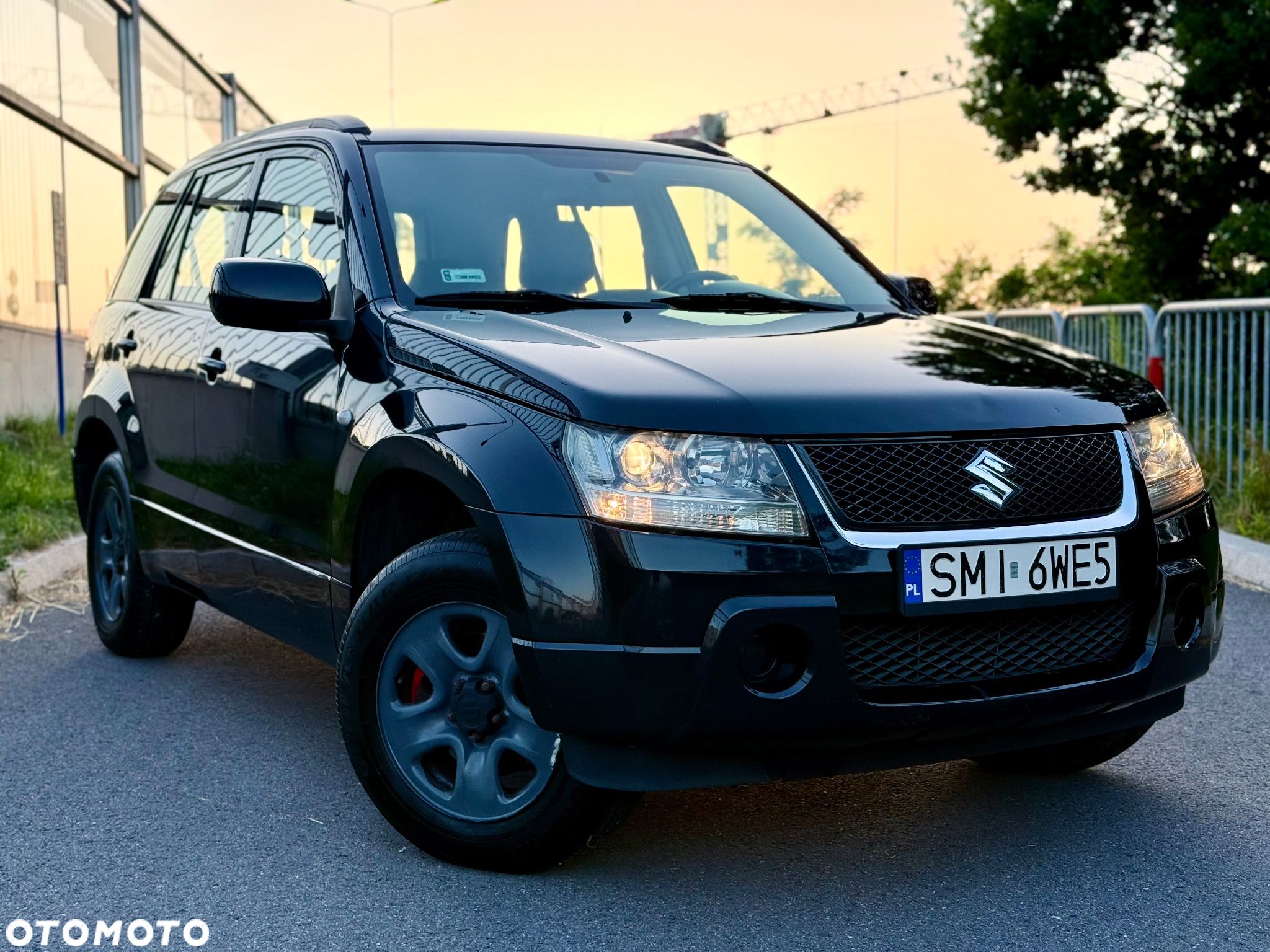 Suzuki Grand Vitara 2.0 De luxe - 1