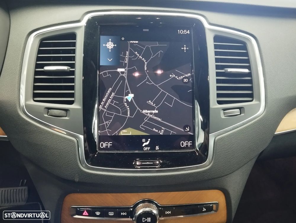 Volvo XC 90 2.0 B5 Momentum Plus AWD - 25