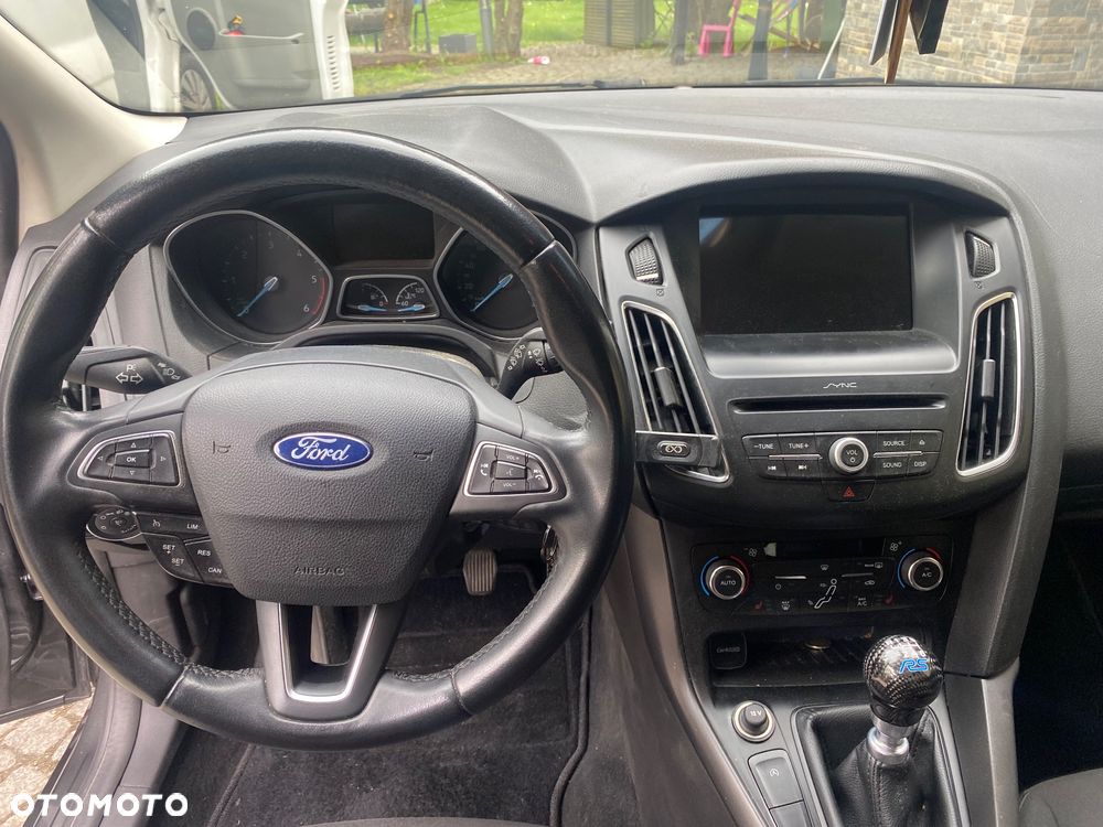 Ford Focus - 30