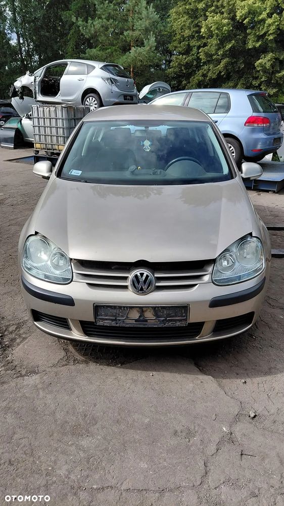Części- Volkswagen Golf  Rok 2005 Pojemność 1390 Moc 66 kw Benzyna - 2