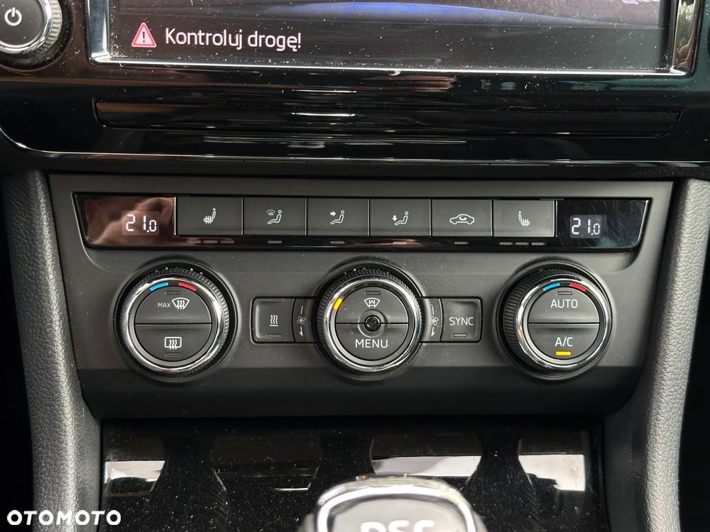 Skoda Superb 2.0 TDI 4x4 DSG Premium Edition - 25