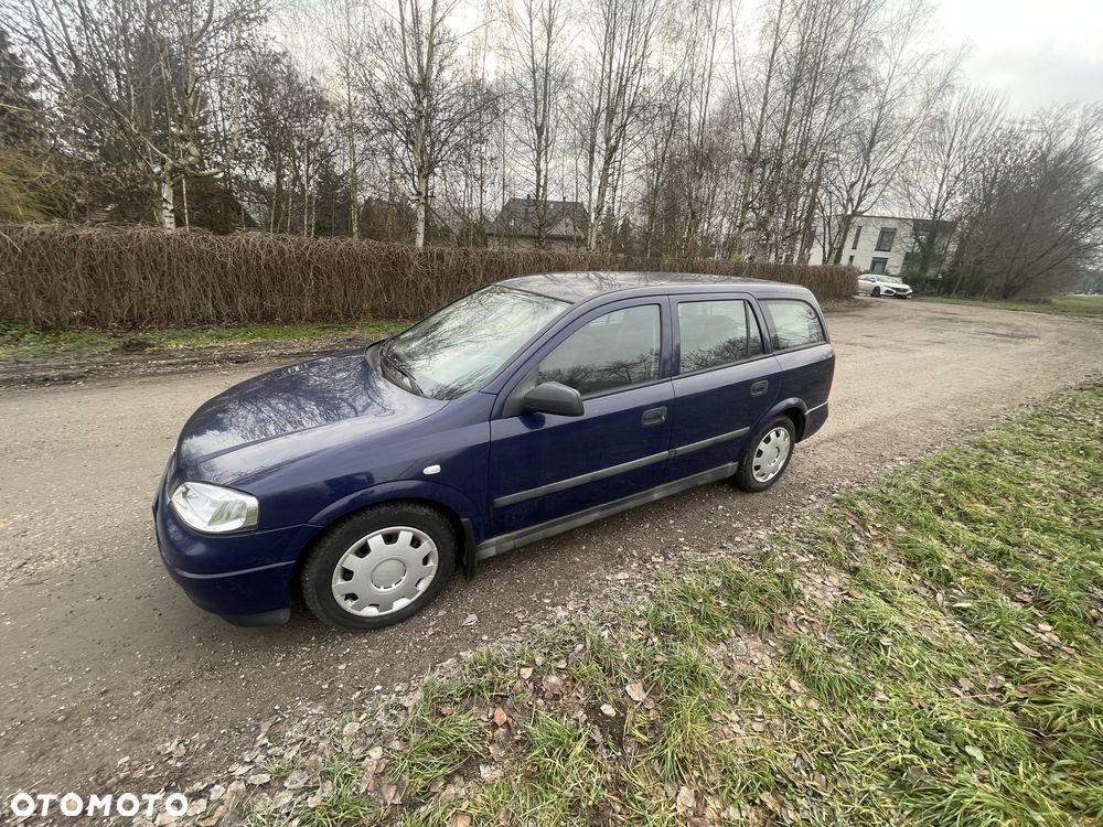 Opel Astra - 4