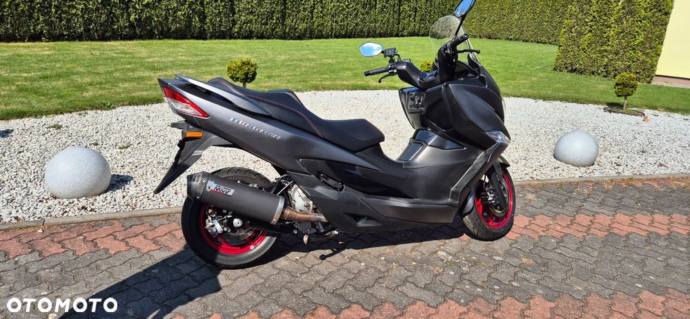 Suzuki Burgman - 6