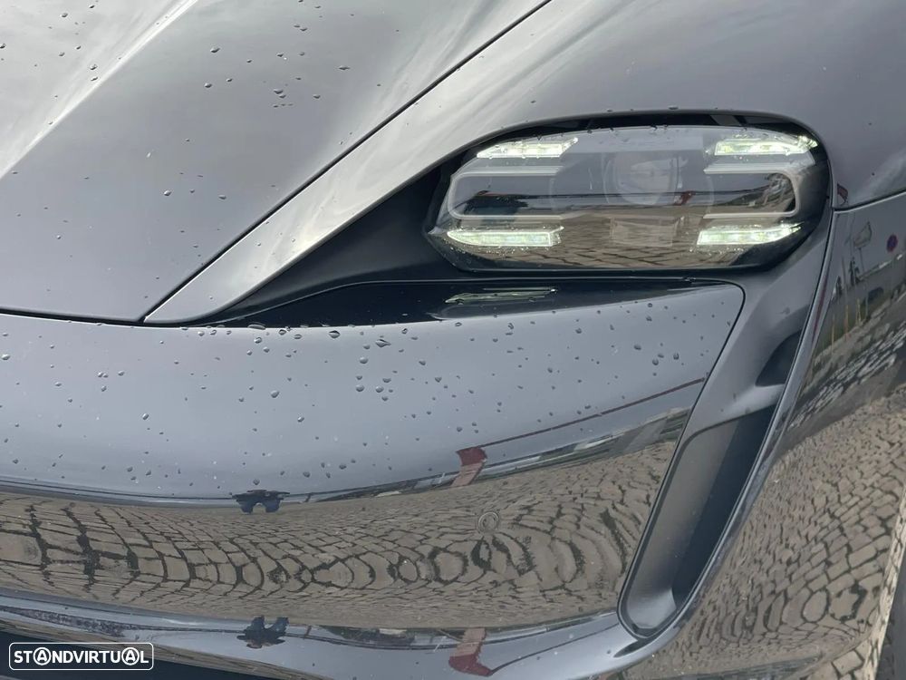 Porsche Taycan Standard - 4