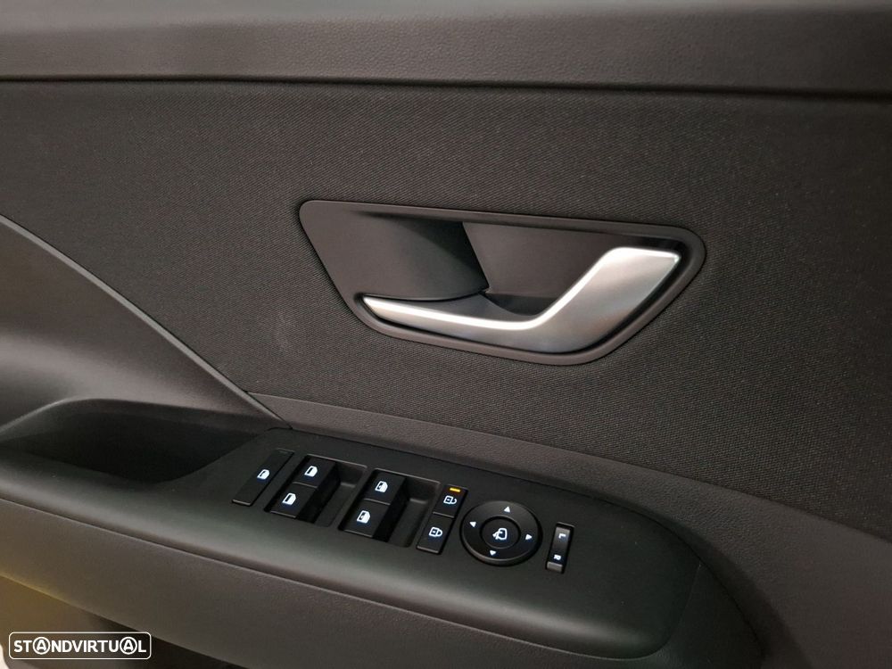 Hyundai Kauai 1.6 GDi HEV Premium - 25