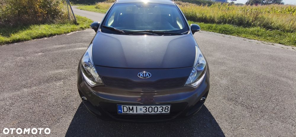 Kia Rio 1.2 L - 3