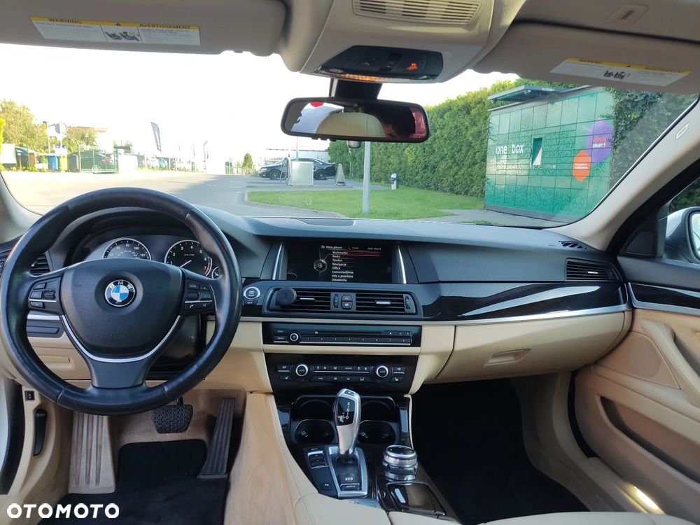 BMW Seria 5 535i - 10