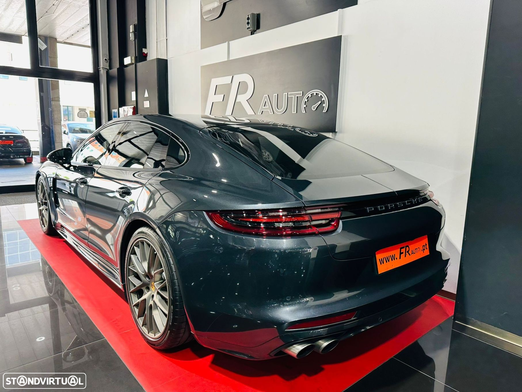 Porsche Panamera Turbo - 15