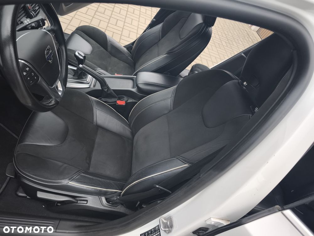 Volvo V40 D4 RDesign - 16