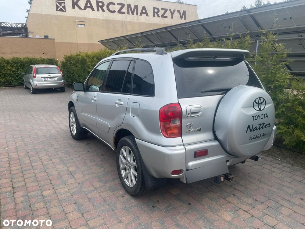 Toyota RAV4 D-4D 4x4 - 4