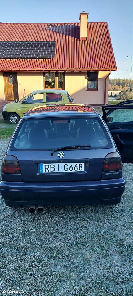 Volkswagen Golf 1.6 - 2