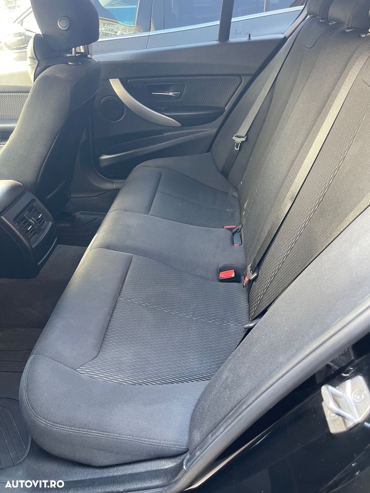 BMW Seria 3 316i - 9