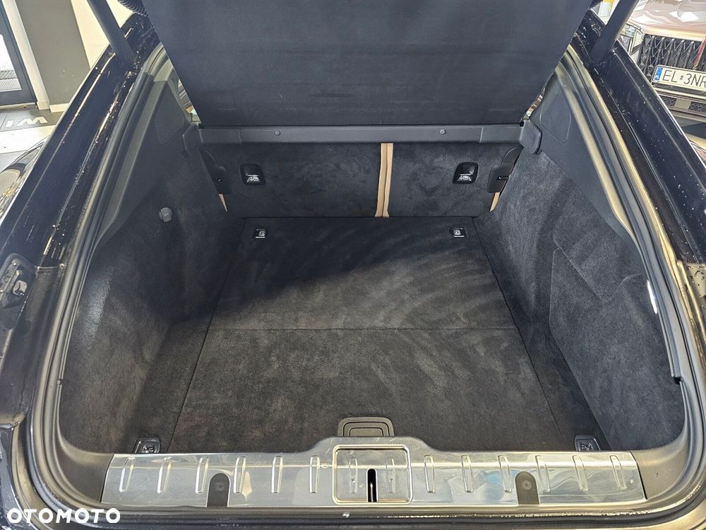 Porsche Panamera - 22