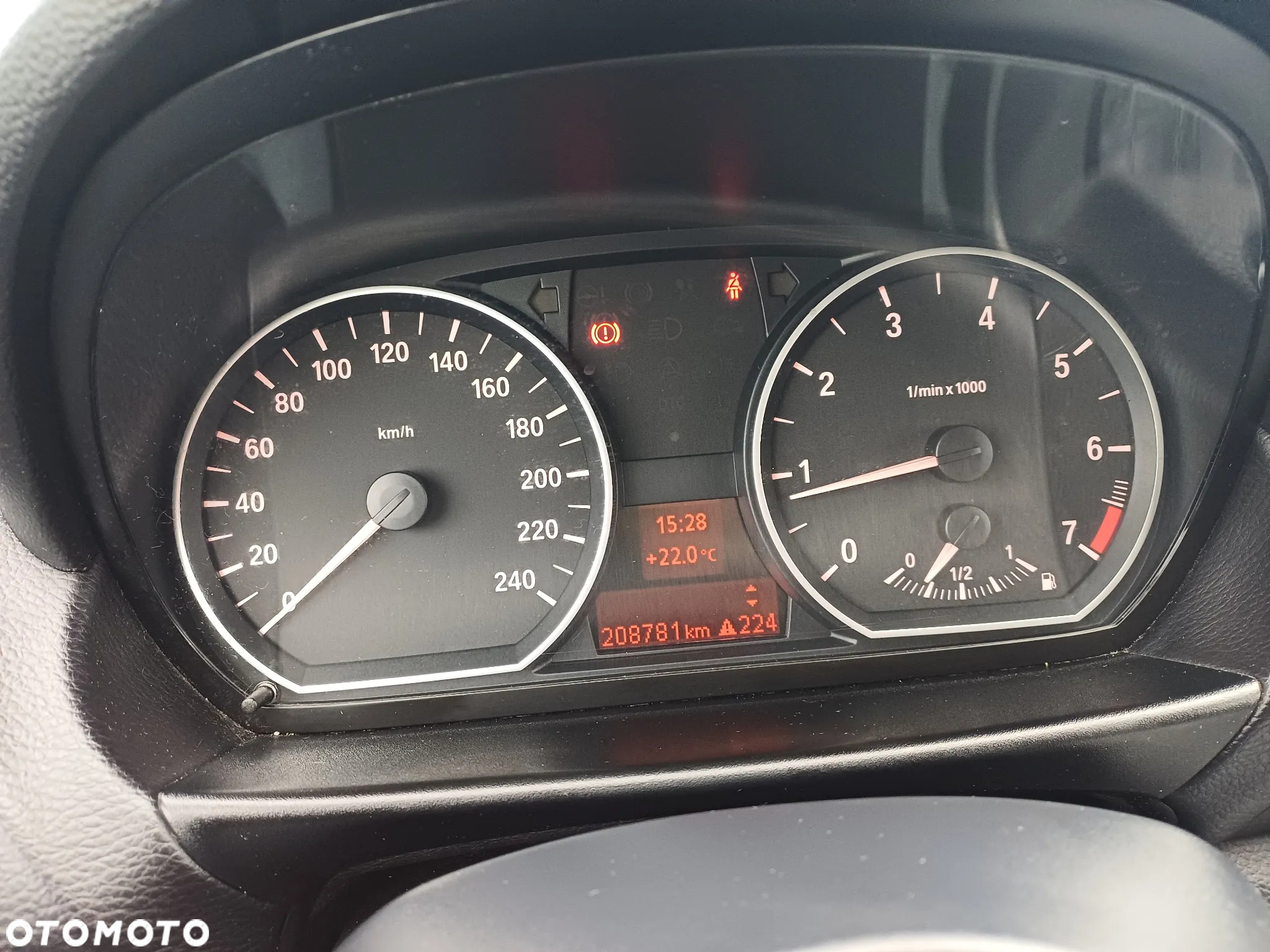 BMW Seria 1 118i - 23