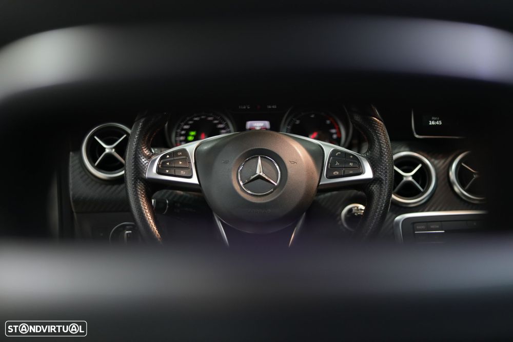 Mercedes-Benz A 180 d AMG Line - 20