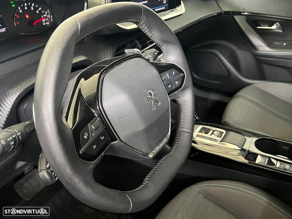 Peugeot 2008 1.2 PureTech Allure Pack EAT8 - 7