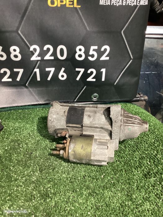 Motor de arranque BMW 320D - 2