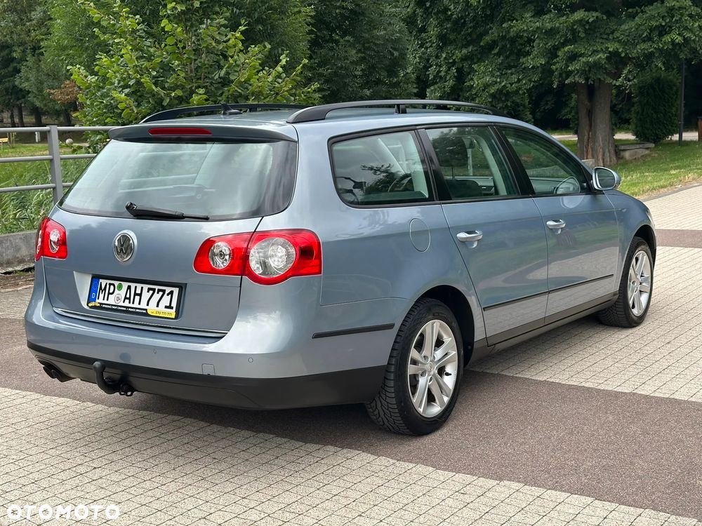 Volkswagen Passat 2.0 TDI Comfortline DSG - 3