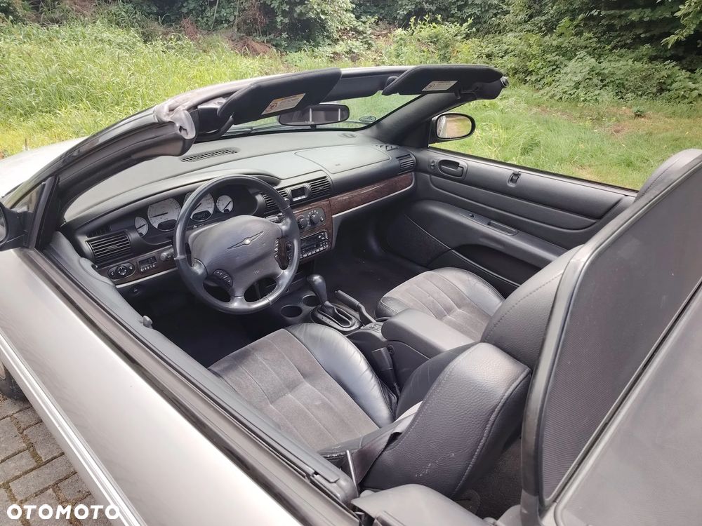 Chrysler Sebring - 9