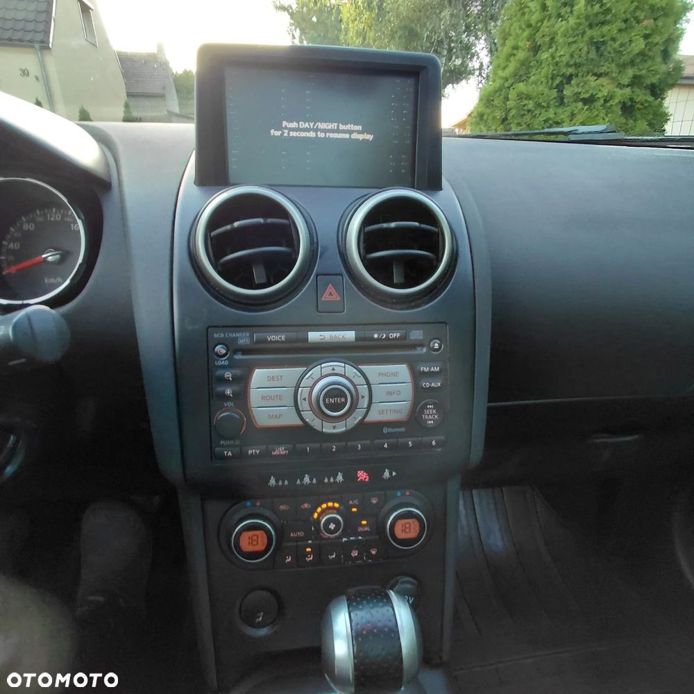 Nissan Qashqai+2 - 24