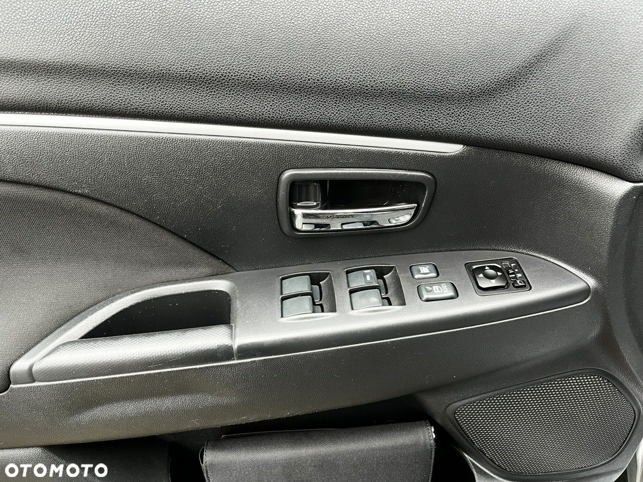 Mitsubishi ASX - 23