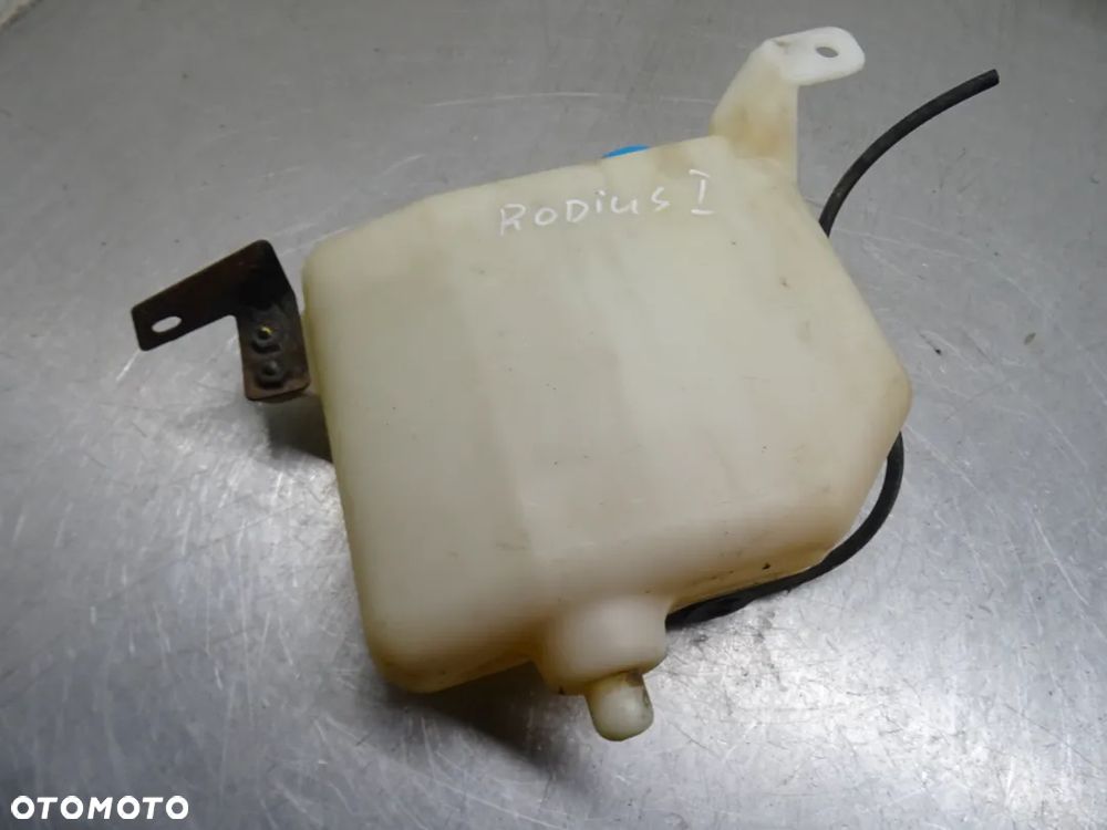 SSANGYONG RODIUS I 04-07 ZBIORNICZEK SPRYSKIWACZY - 2