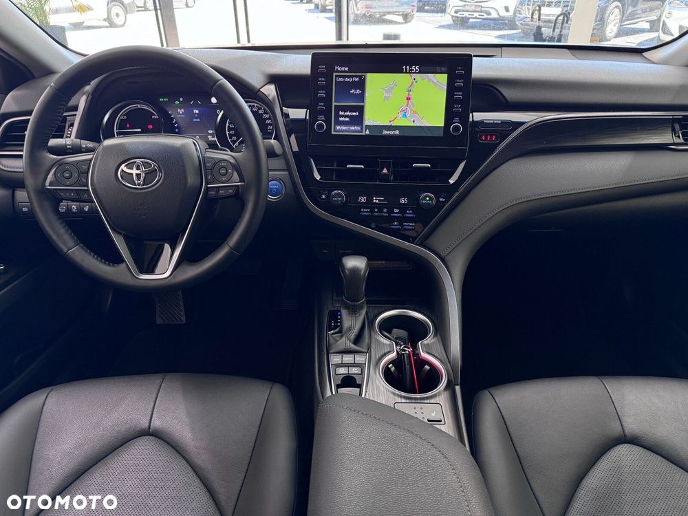 Toyota Camry - 14