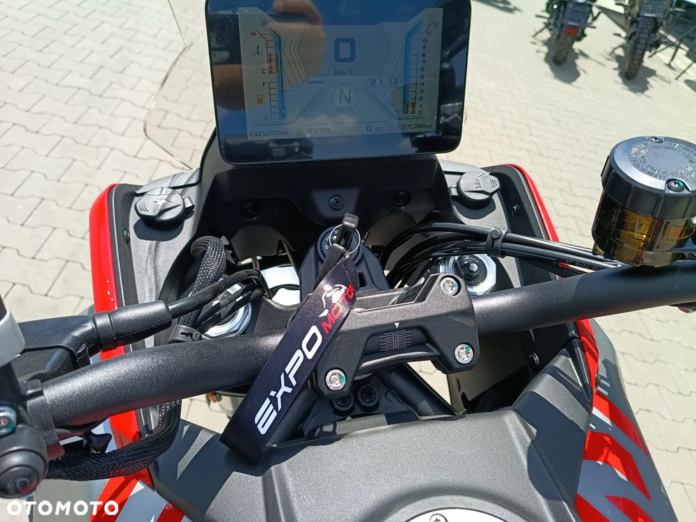 QJMOTOR SRT 600SX - 10