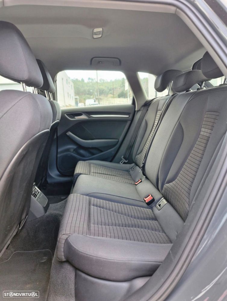 Audi A3 Sportback 1.6 TDI (clean diesel) Ambition - 7