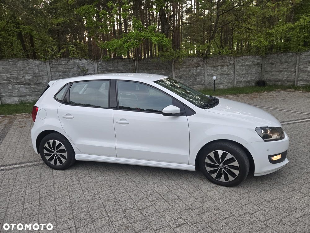 Volkswagen Polo 1.4 TDI (Blue Motion Technology) Comfortline - 11