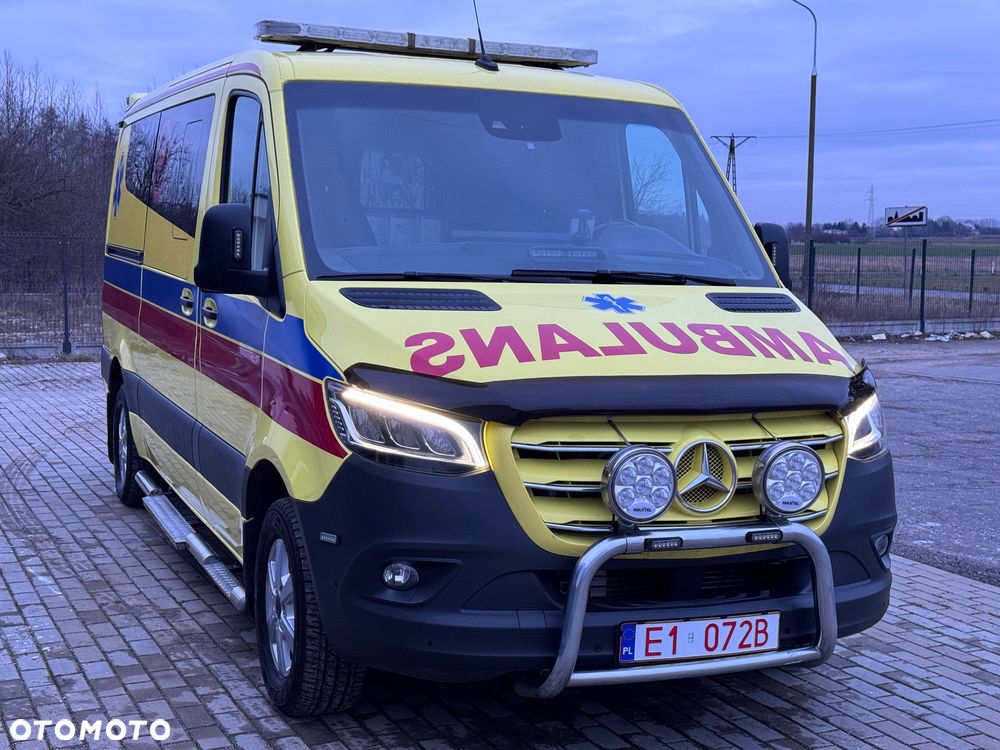 Mercedes-Benz Sprinter - 4