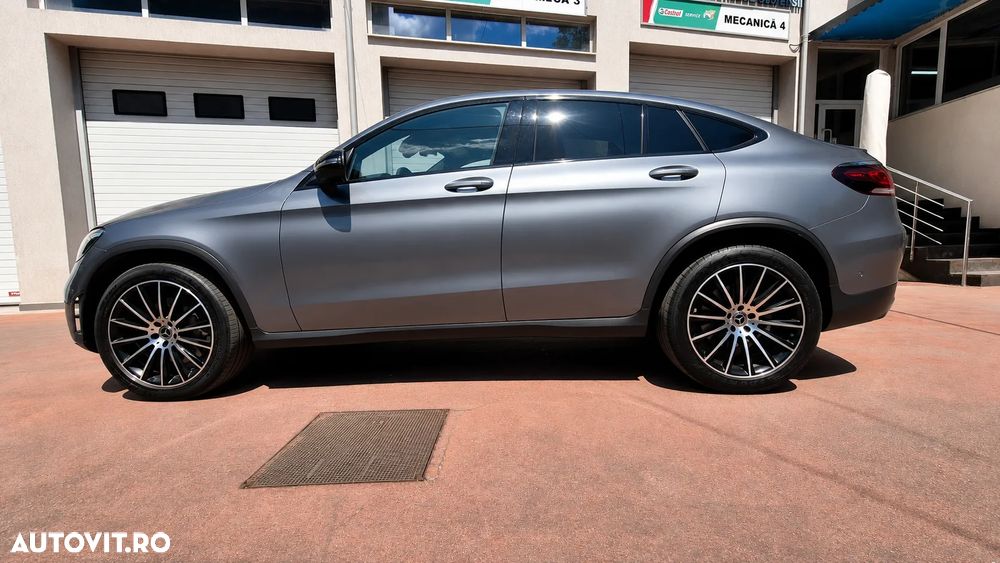 Mercedes-Benz GLC Coupe 300 d 4Matic 9G-TRONIC AMG Line - 2