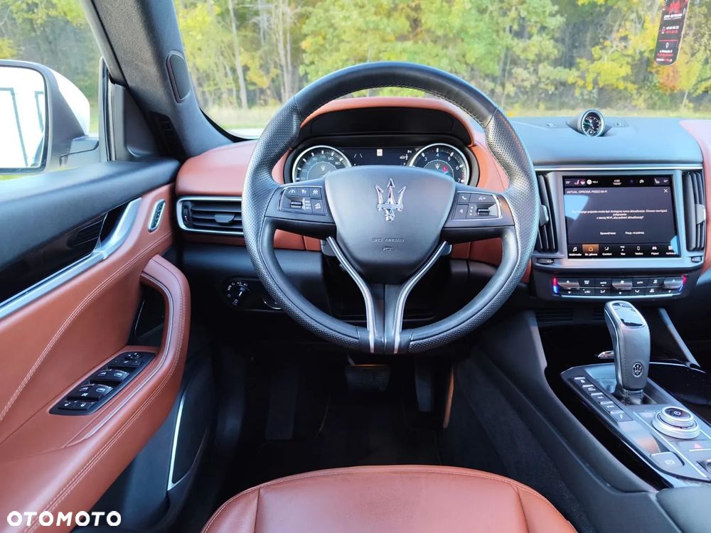 Maserati Levante S Q4 - 4