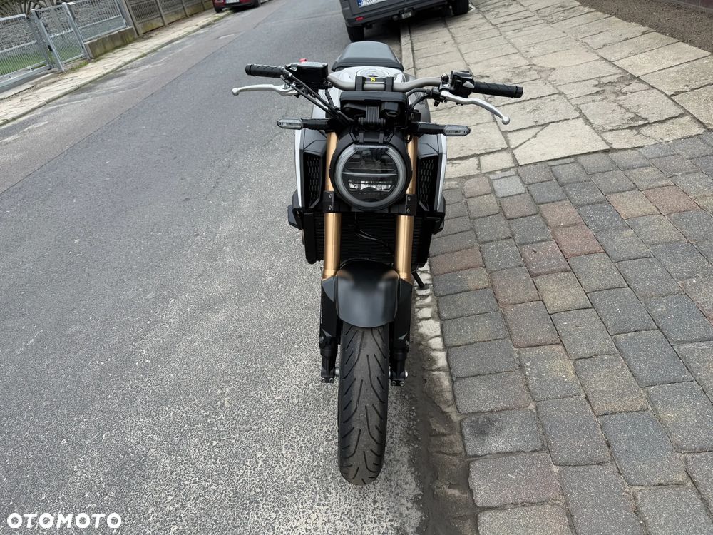 Honda CB - 2