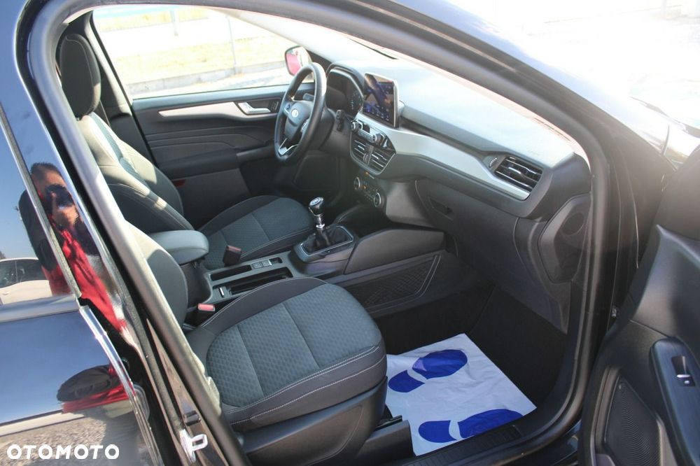 Ford Kuga - 32