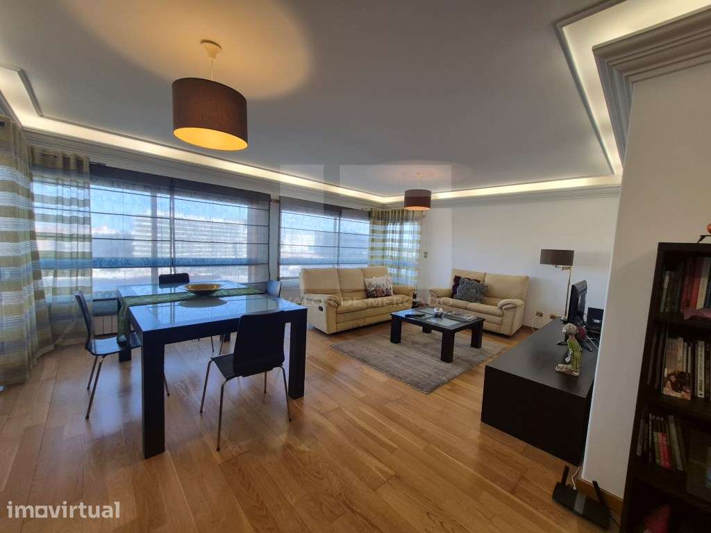 Apartamento T3 no Lumiar: Conforto e Sofisticação com acabamentos d... - Grande imagem: 4/35