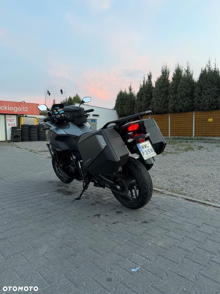 Honda NT - 9