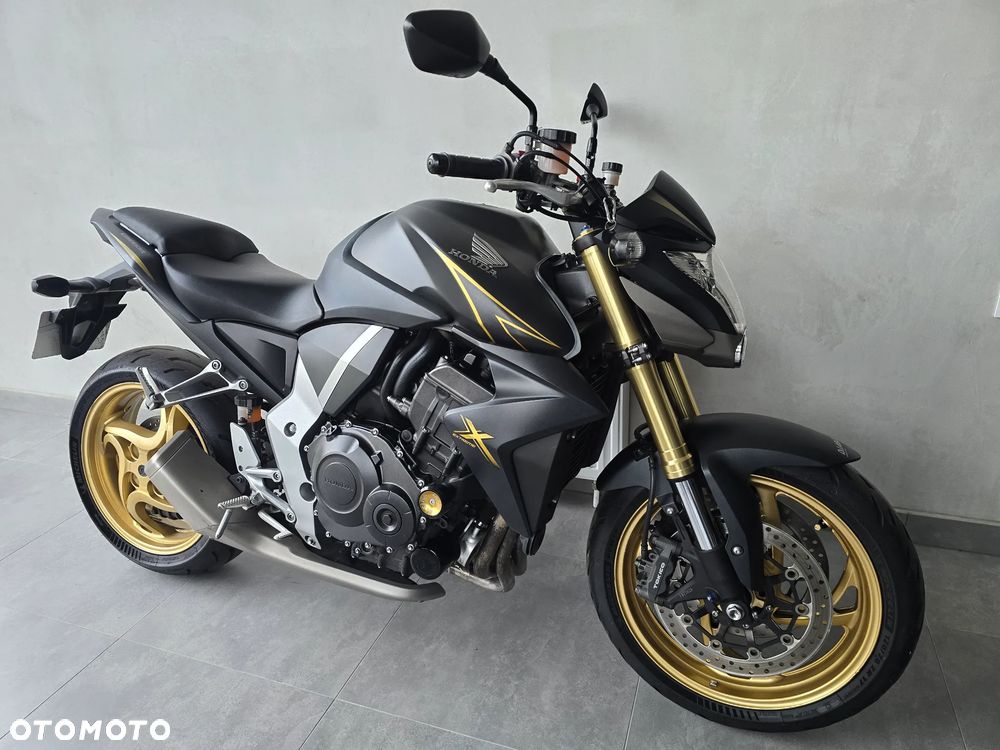Honda CB - 22