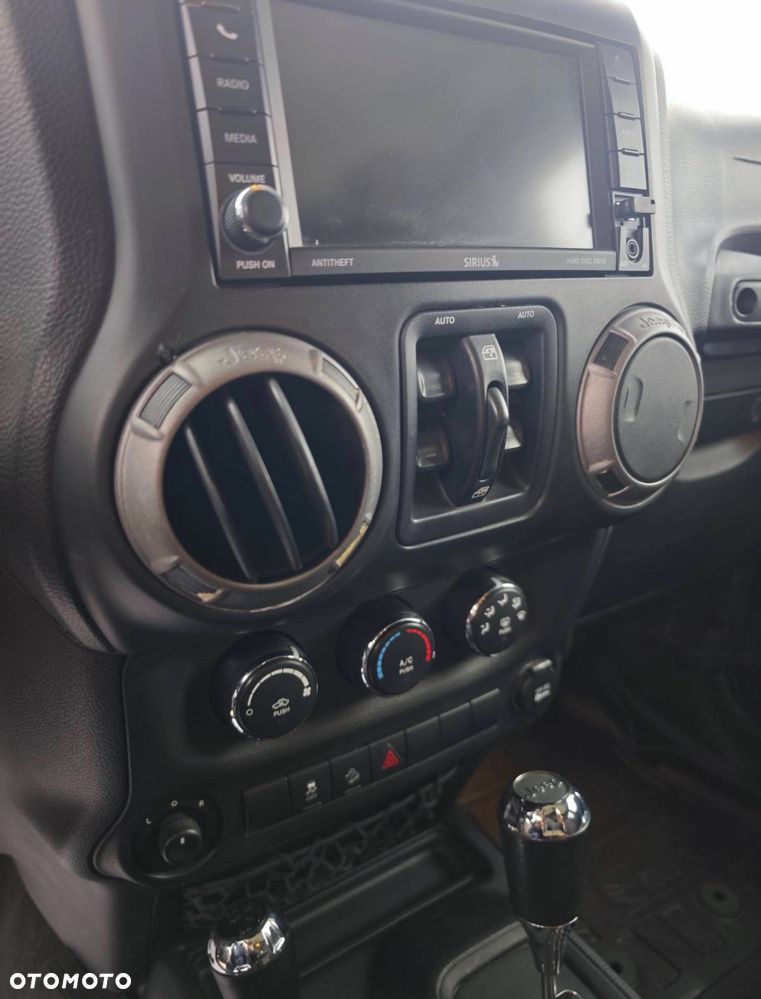 Jeep Wrangler - 18