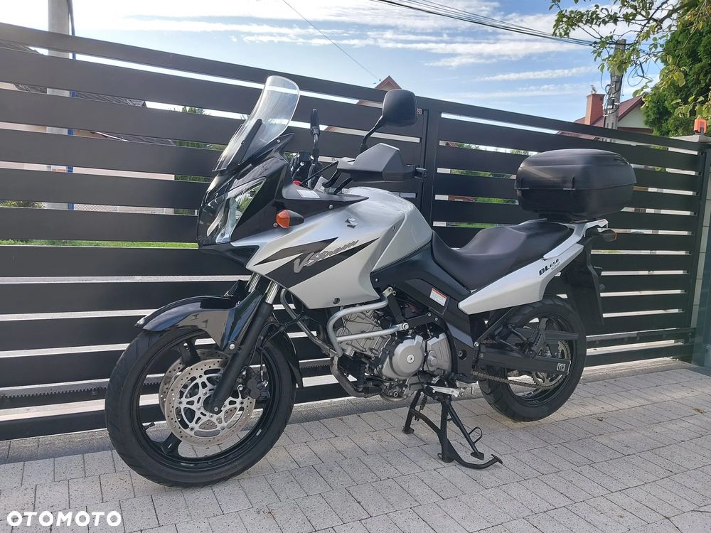 Suzuki V-STROM - 10