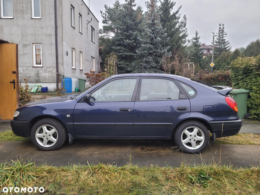 Toyota Corolla 1.4 VVT-i - 11