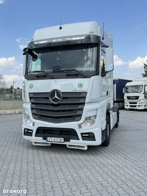 Mercedes-Benz Actros - 1