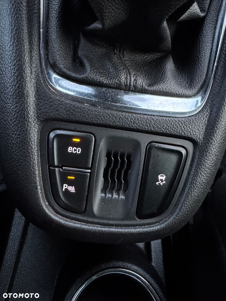 Opel Zafira 2.0 D (CDTI ecoFLEX) Start/Stop Active - 32